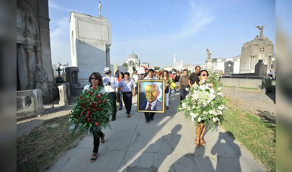 Ultimo adiós al maestro César Lévano [FOTOS] 