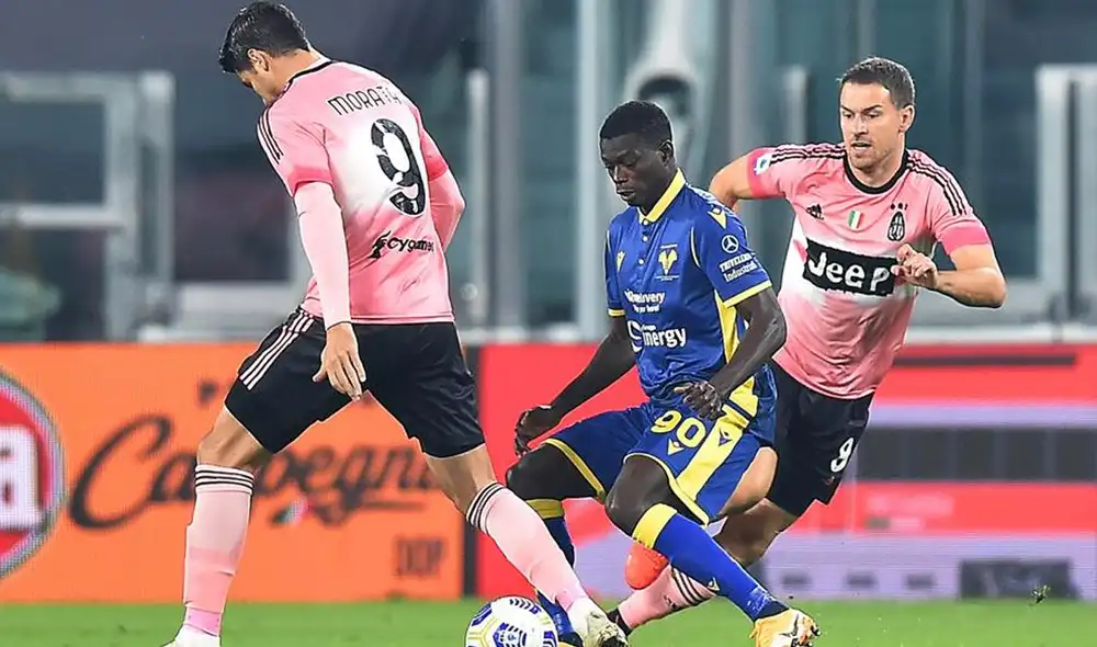 Juventus y Hellas Verona se enfrentan en el Allianz Stadium de Turín. Foto: EFE