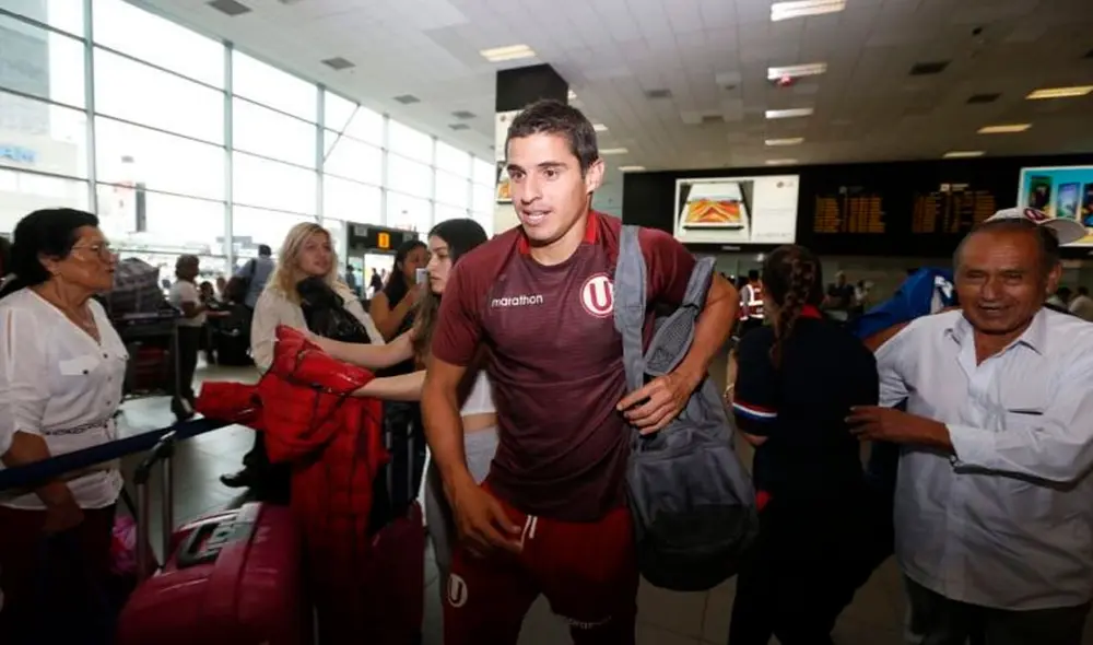 Las mejores imágenes que dejó el recibimiento del hincha a Universitario de Deportes. Foto: Violeta Ayasta Las mejores imágenes que dejó el recibimiento del hincha a Universitario de Deportes. Foto: Violeta Ayasta