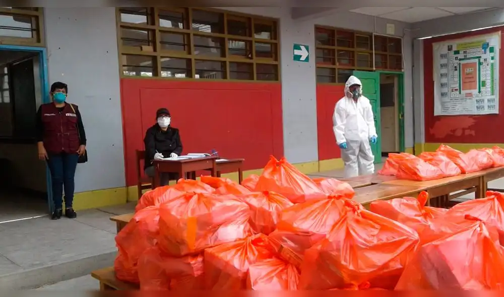 Entregan más de 430 toneladas de alimentos a escolares