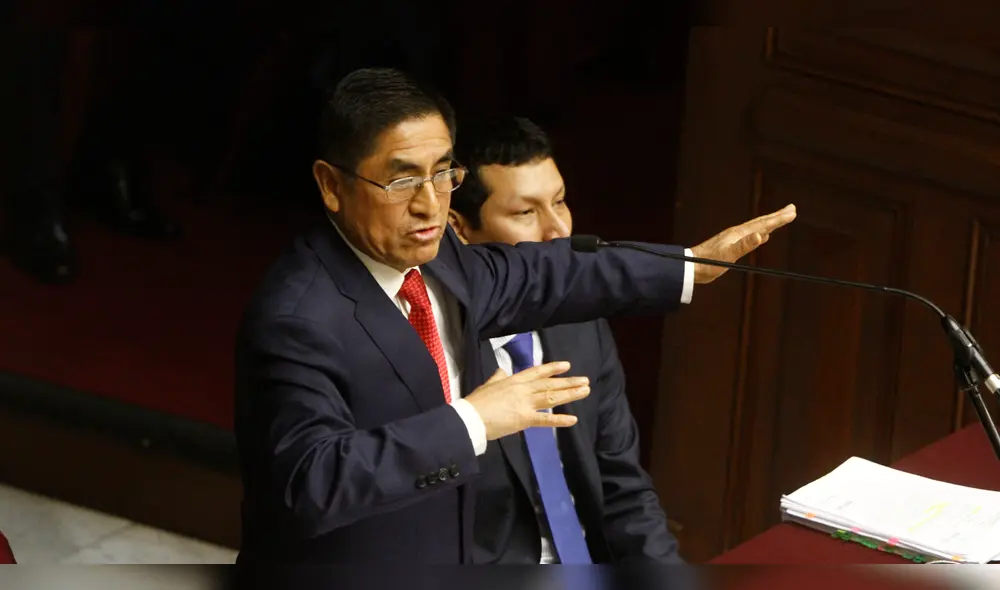 Formalizan destitución e inhabilitación de César Hinostroza por 10 años