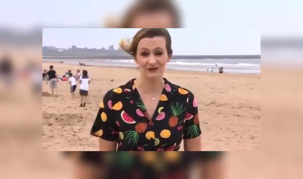 Un niño vio que una reportera estaba haciendo una transmisión y decidió interrumpirla con un gracioso baile. Foto: Facebook Un niño vio que una reportera estaba haciendo una transmisión y decidió interrumpirla con un gracioso baile. Foto: Facebook