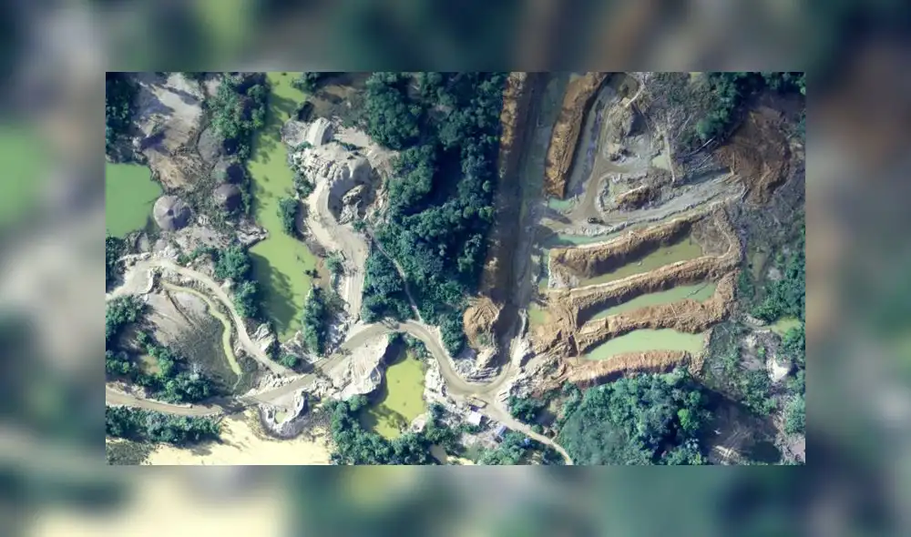 Terribles imágenes que la FAP captó en zonas donde opera la minería ilegal[FOTOS] 