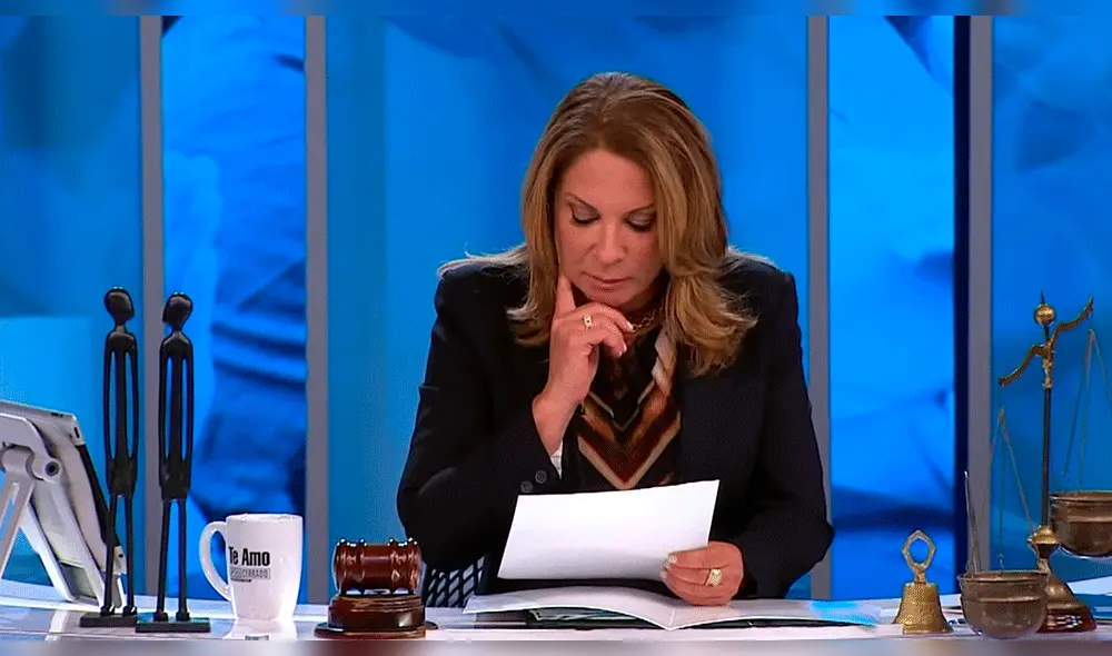 Ana María Polo ingresa en caballo al set de "Caso Cerrado" en nueva temporada