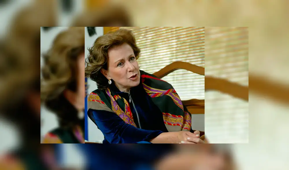 Cuestionan a Laura Zapata, hermana de Thalía, por desnudo en Instagram