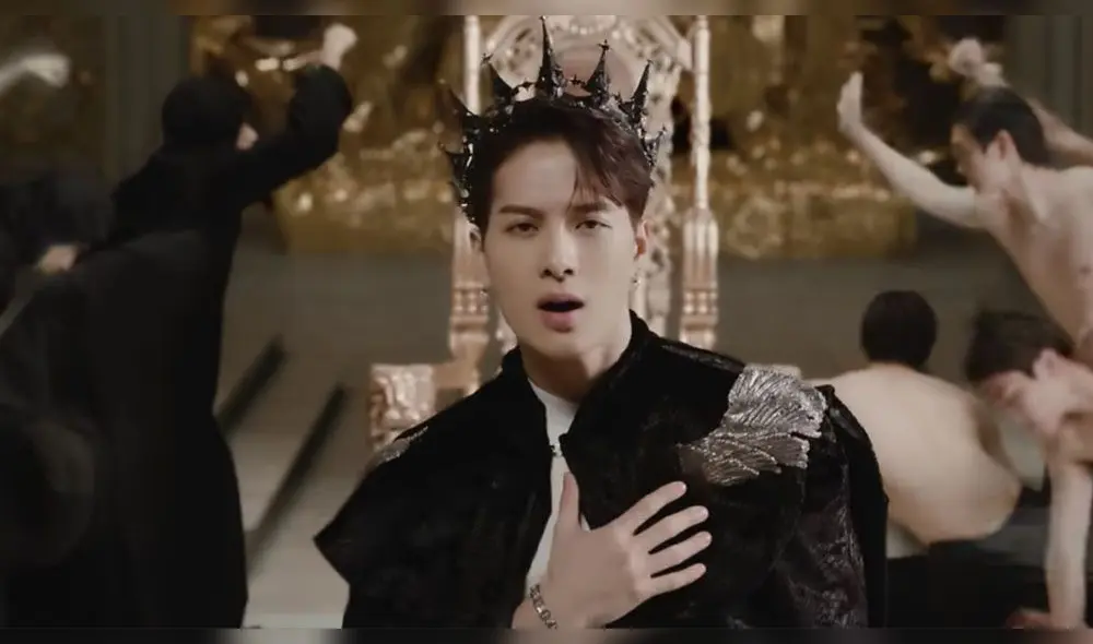 Desliza para ver más fotos de GOT7 en "Not by the moon". Desliza para ver más fotos de GOT7 en "Not by the moon".