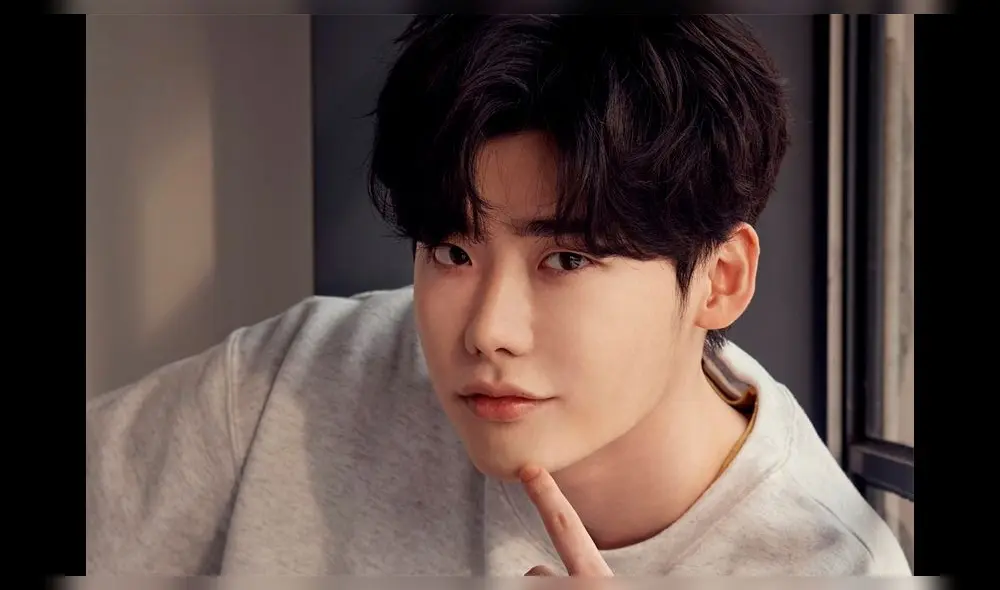 Fans lloran la partida de Lee Jong Suk al servicio militar 