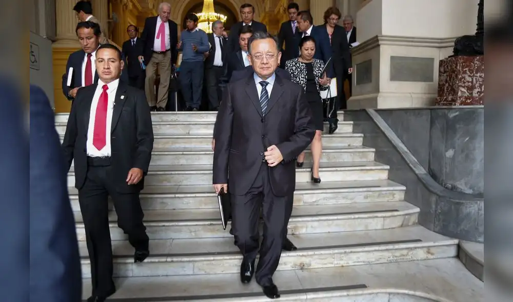 Según la UNSA, el título del contralor Edgar Alarcón es fraudulento  