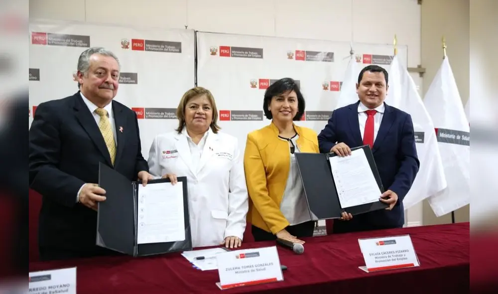 EsSalud y Gobierno Regional de Piura firman acuerdo.