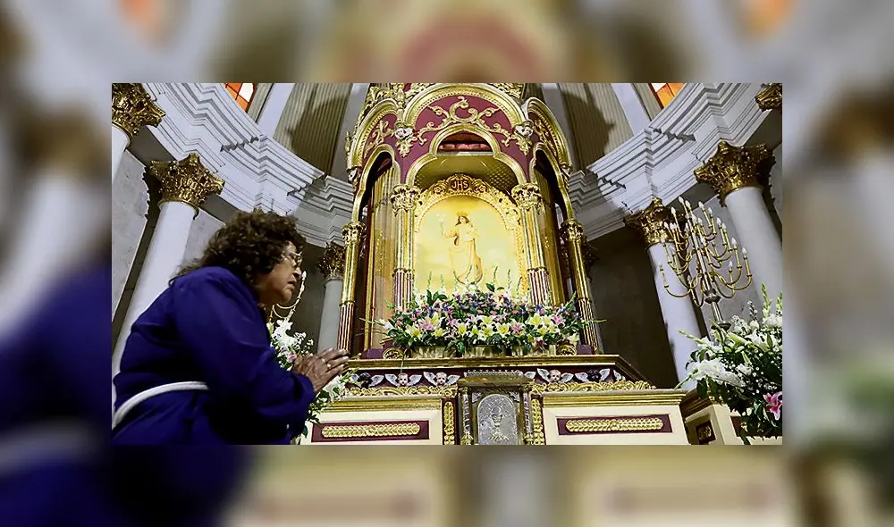 Virgen de la Nube, custodia del Señor de los Milagros  