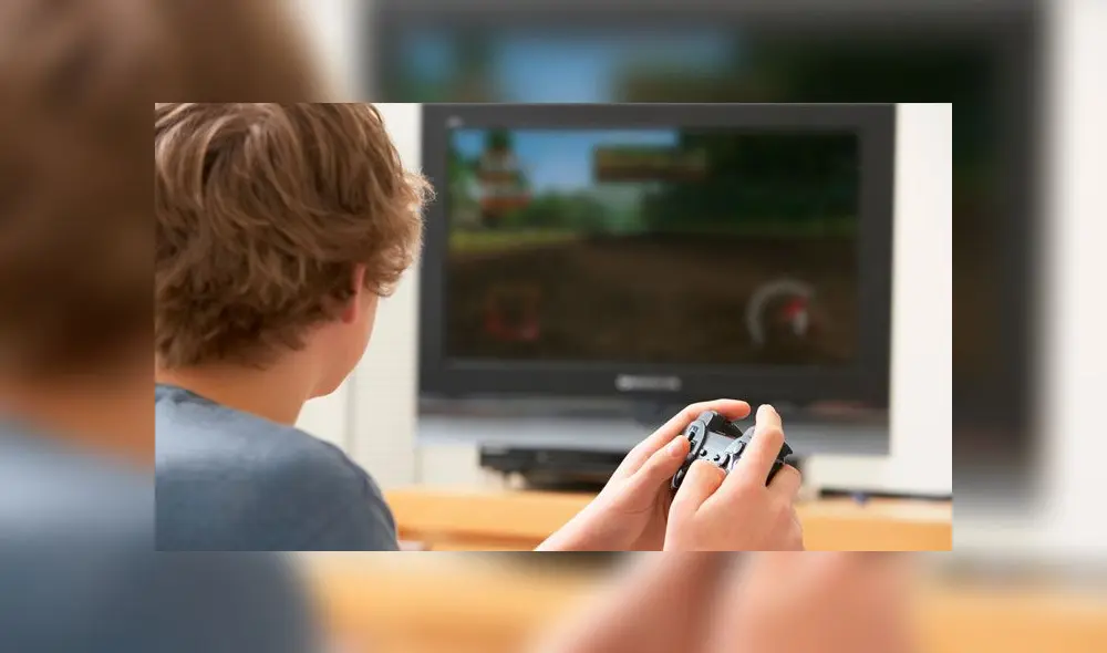 Adolescente muere luego de trasnochar jugando videojuegos [FOTOS]