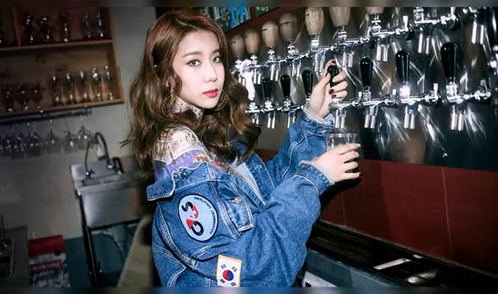 Exintegrante de grupo femenino reveló su orientación sexual y su feliz relación.