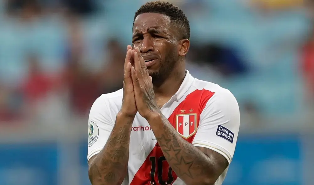 En el 2020, Jefferson Farfán solo registra cinco partidos. Dos con la selección peruana y tres con Lokomotiv. Foto: AP