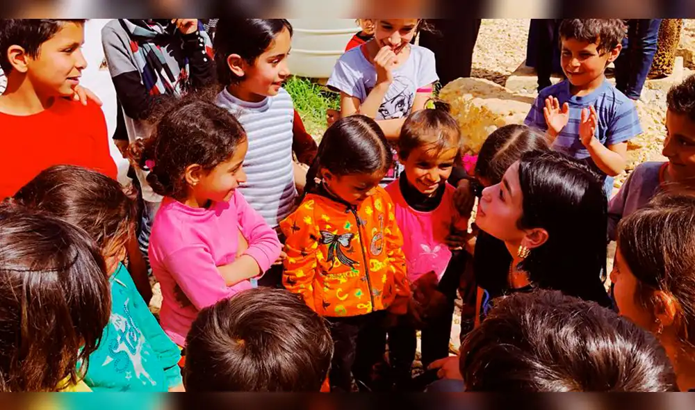 Dua Lipa visita a niños refugiados tras ejercer nuevo cargo internacional