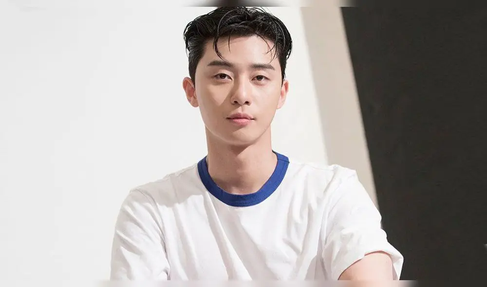 Desliza para ver más fotos de Park Seo Joon.