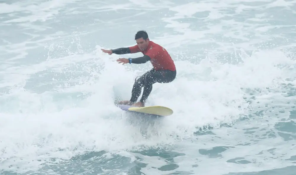 El peruano Piccolo Clemente pasó a la semifinal de surf en los Juegos Panamericanos Lima 2019. Fotos: Marco Cotrina