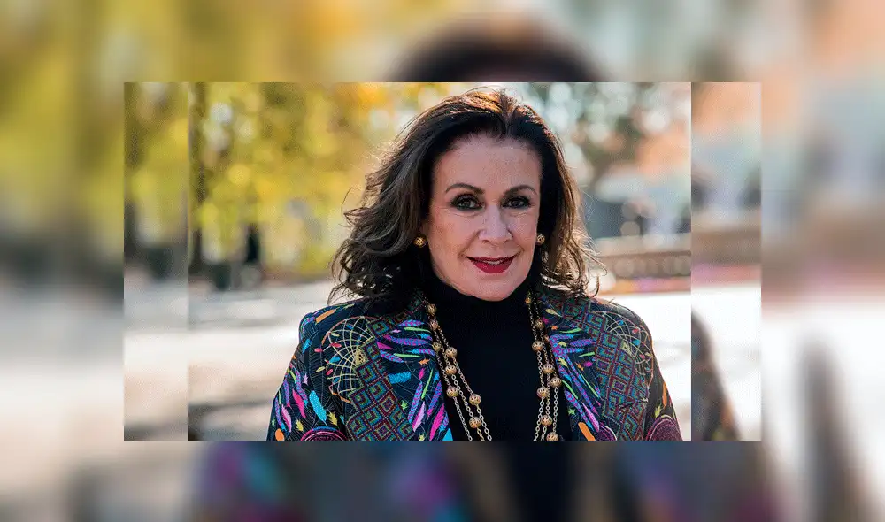 Cuestionan a Laura Zapata, hermana de Thalía, por desnudo en Instagram