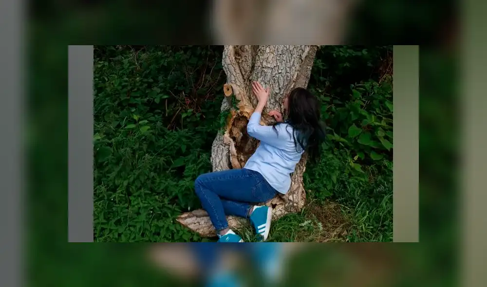 Kate Cunningham celebró su primer aniversario de bodas tras casarse con un árbol para protegerlo de ser talado. Foto: Twitter Kate Cunningham celebró su primer aniversario de bodas tras casarse con un árbol para protegerlo de ser talado. Foto: Twitter