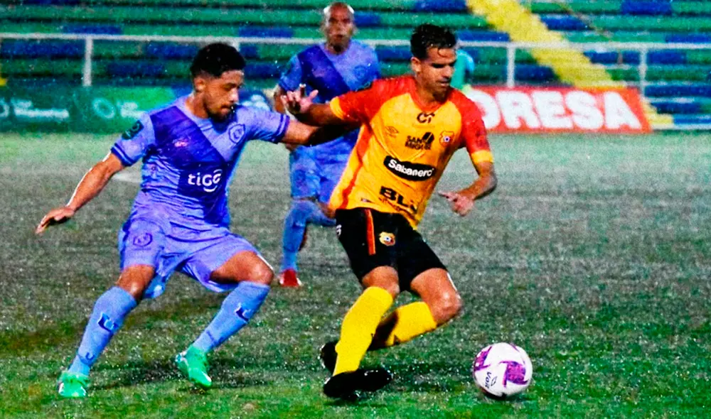 Herediano vs. UCR por la jornada 18 del Torneo Clausura 2020 de la Primera División de Costa Rica. | Foto: @csherediano1921 Herediano vs. UCR por la jornada 18 del Torneo Clausura 2020 de la Primera División de Costa Rica. | Foto: @csherediano1921