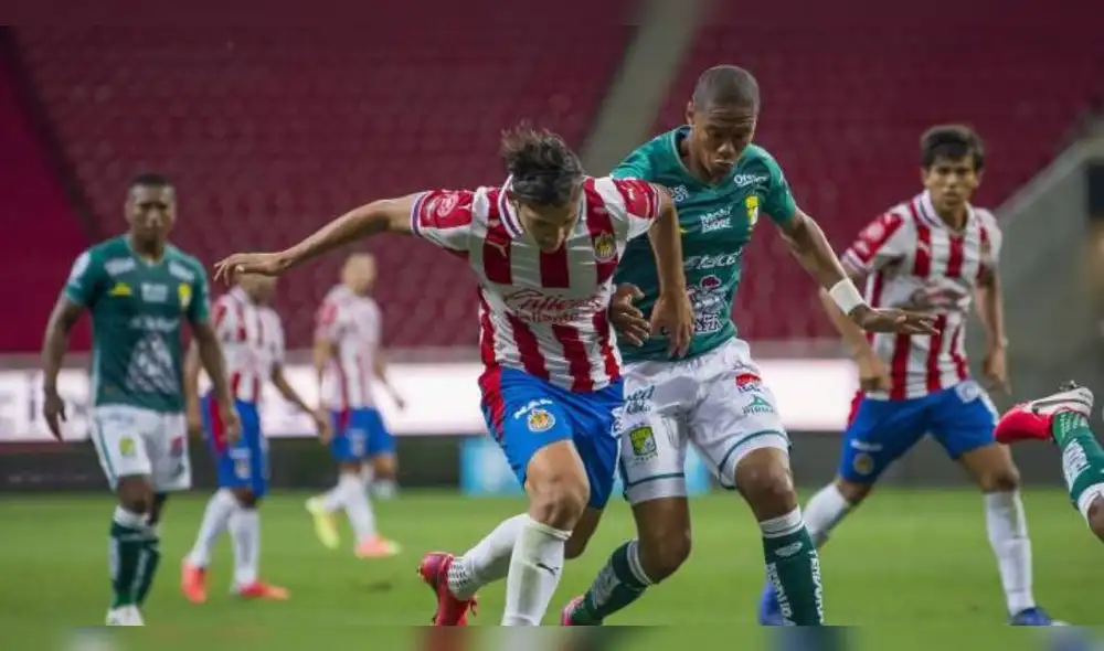 Chivas Guadalajara vs León jugarán este miércoles desde las 10:05 p. m. (hora peruana). Foto: EFE