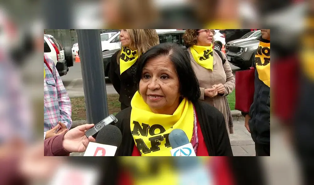 Chile: profesora exige la devolución de todos sus aportes a la AFP Chile: profesora exige la devolución de todos sus aportes a la AFP