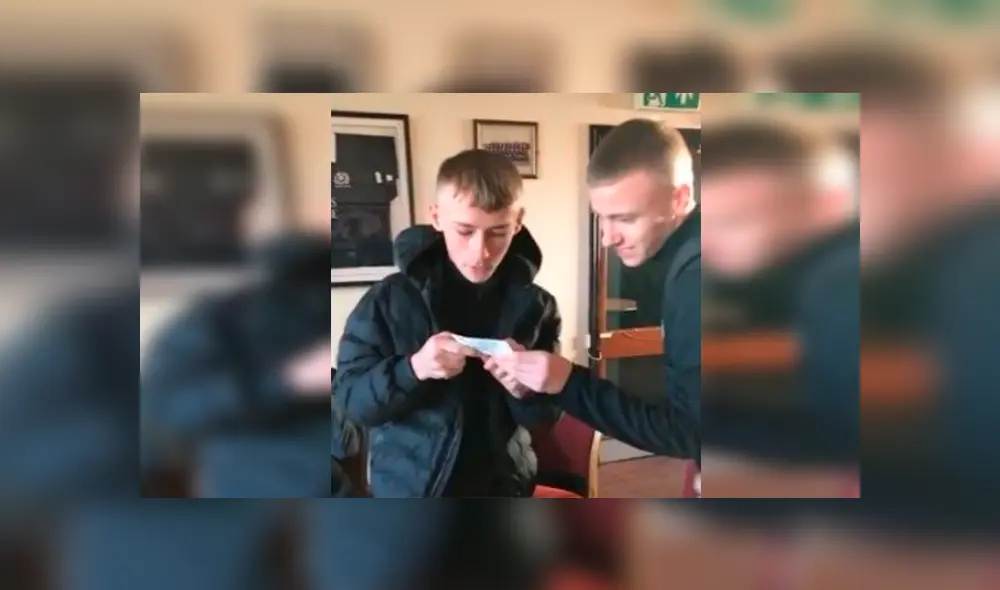 En Facebook, un joven fue víctima de una pesada broma por parte de sus amigos al hacerle creer que ganó mucho dinero. En Facebook, un joven fue víctima de una pesada broma por parte de sus amigos al hacerle creer que ganó mucho dinero.