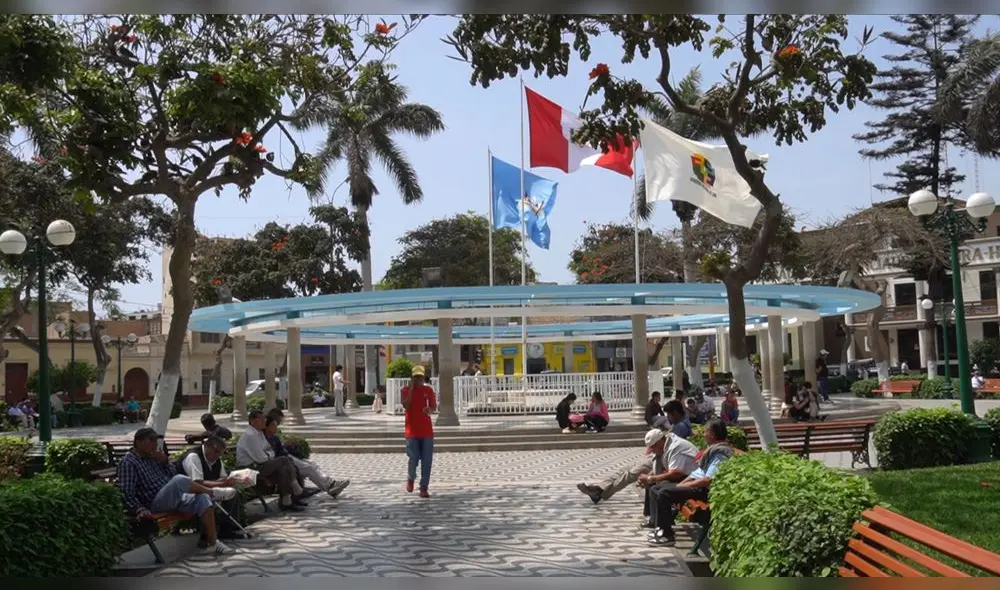 Plaza de Armas de Huacho