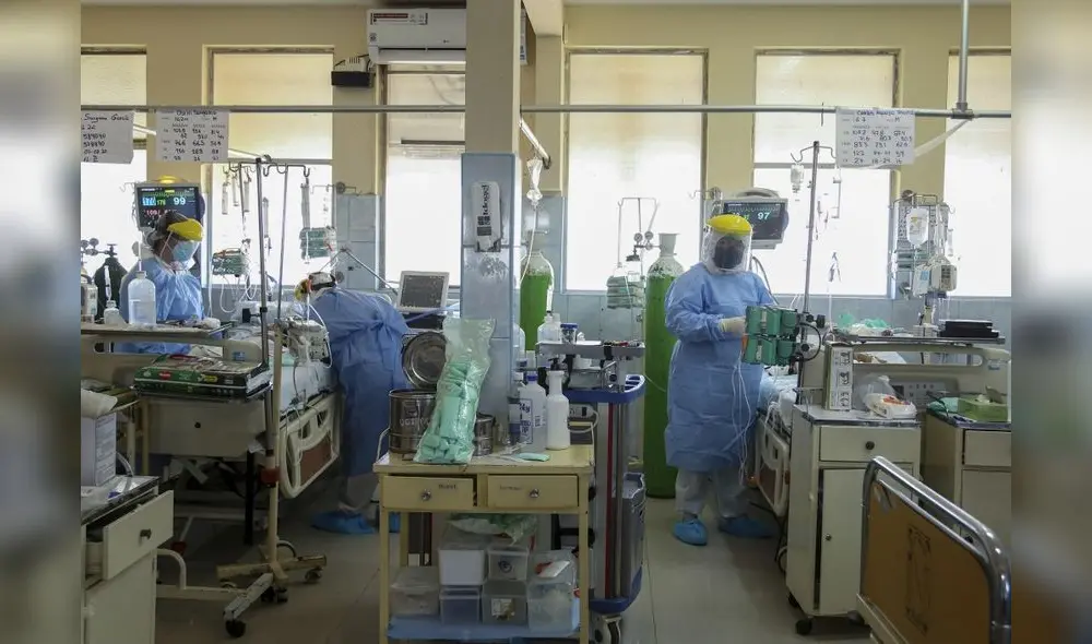 Health personnel care for children infected with COVID-19 at the Intensive Care ward of the Felipe Urriola Hospital in Iquitos, Peru on July 8, 2020. - Among the patients with COVID-19 in Peru are 24 children in the hospital in Iquitos, the largest city in the Peruvian Amazon, which was the first region in the country to feel the rigours of the pandemic. (Photo by Cesar Von BANCELS / AFP) Health personnel care for children infected with COVID-19 at the Intensive Care ward of the Felipe Urriola Hospital in Iquitos, Peru on July 8, 2020. - Among the patients with COVID-19 in Peru are 24 children in the hospital in Iquitos, the largest city in the Peruvian Amazon, which was the first region in the country to feel the rigours of the pandemic. (Photo by Cesar Von BANCELS / AFP)