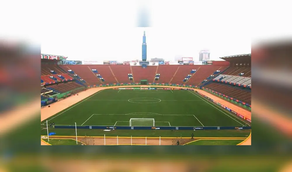 Estadio Nacional de Perú antes de su remodelación