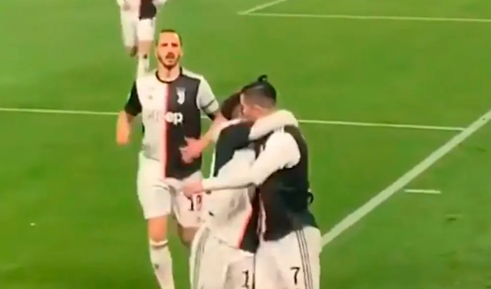 Cristiano Ronaldo y el tierno beso a Dybala que da la vuelta al mundo Cristiano Ronaldo y el tierno beso a Dybala que da la vuelta al mundo