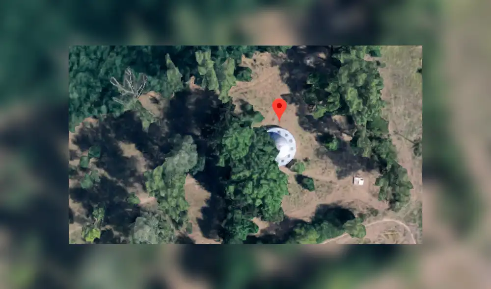 Google Maps: Usuario halla extraño 'ovni' cerca a bosque de Rumanía y causa pavor en miles [FOTOS]