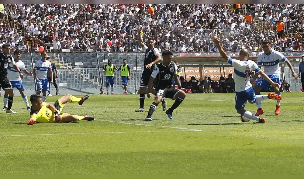 Universidad Católica se consagró bicampeón al finalizar en el primer lugar. Colo Colo terminó segundo. Foto: As Chile. Universidad Católica se consagró bicampeón al finalizar en el primer lugar. Colo Colo terminó segundo. Foto: As Chile.