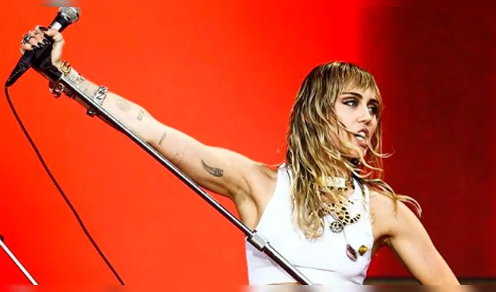 Miley Cyrus habla sobre su relación con Cody Simpson