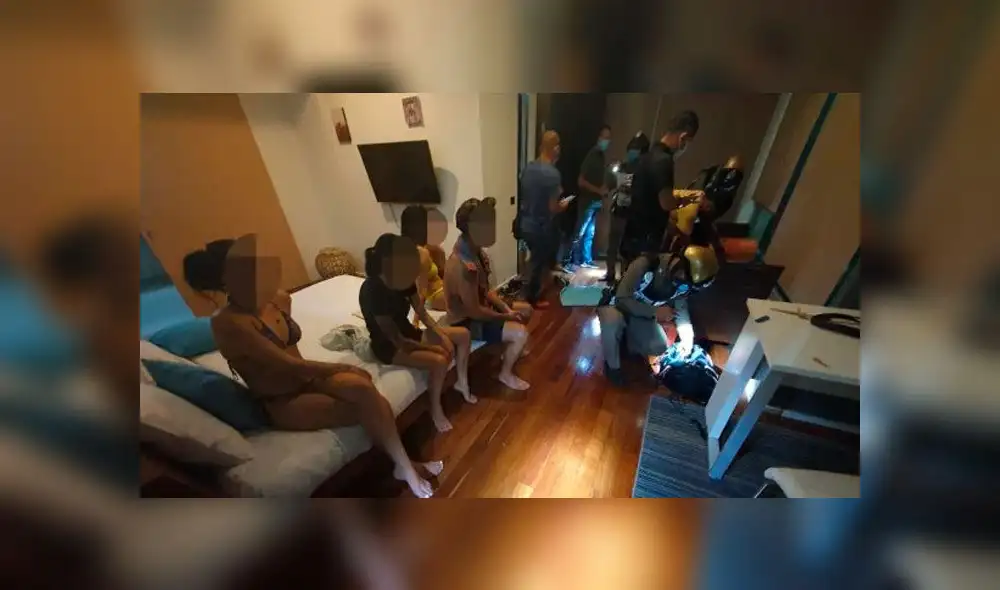 Tailandia: Policía descubre a 14 personas con alcohol y drogas en plena pandemia