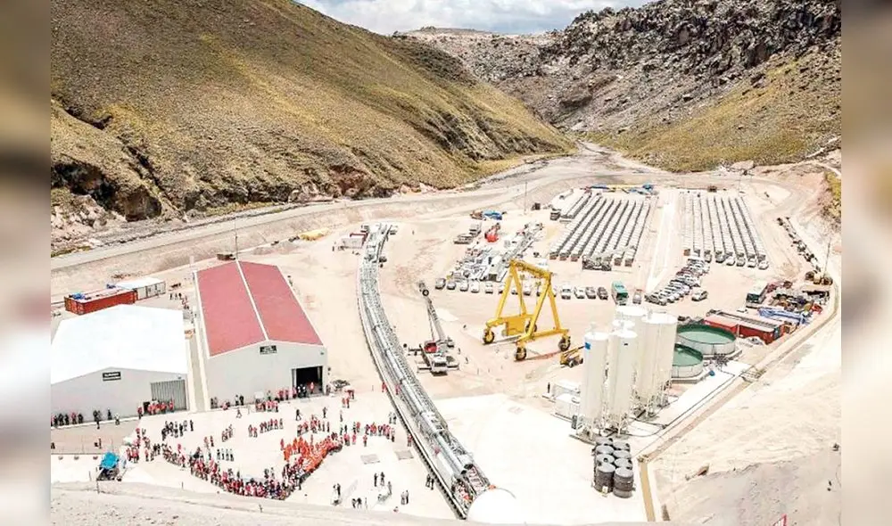 contrato tuo. Este firmó en 2015, reunía a casi todas la adendas, ahí ya se aceptaba que el caudal era 2,4 m3.