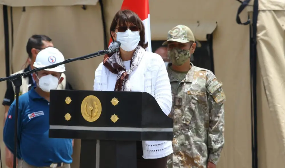 Ministros de Defensa y Salud recibieron donación de dos hospitales móviles por parte de la embajada de Estados Unidos. Foto: Luis Jiménez/La República