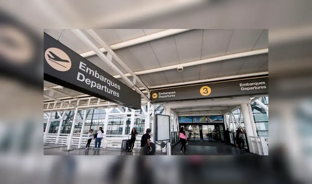 Chile: Gobierno hace rebajas en tasas de embarques a vuelos internacionales