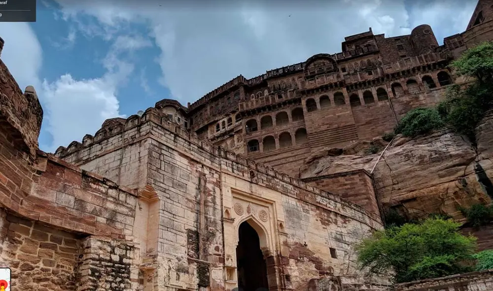 Desliza las imágenes para ver cómo luce una de las locaciones donde Christopher Nolan rodó la saga Batman: The Dark Knight. Foto: captura de Google Maps