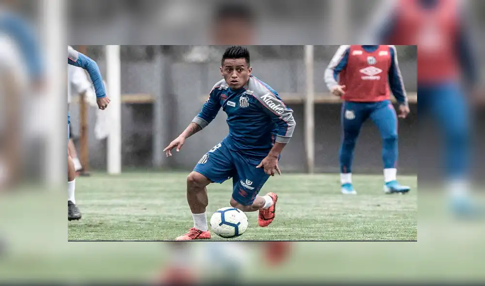 El peruano fue uno de los fichajes más caros del Santos, pero ahora más tiempo la pasa en el banquillo. Créditos: EFE El peruano fue uno de los fichajes más caros del Santos, pero ahora más tiempo la pasa en el banquillo. Créditos: EFE