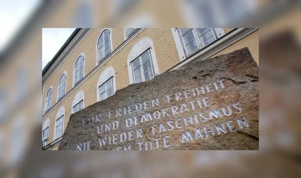 Piedra conmemorativa nazismo