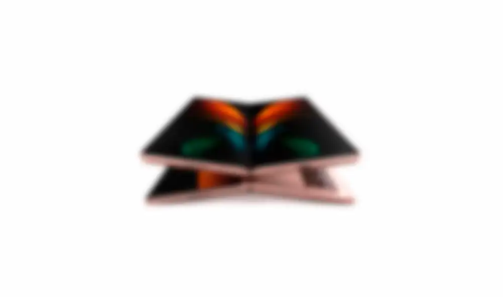 Los rumores apuntan a que el apartado fotográfico trasero del Samsung Galaxy Fold 2 tendrá triple cámara trasera. Los rumores apuntan a que el apartado fotográfico trasero del Samsung Galaxy Fold 2 tendrá triple cámara trasera.