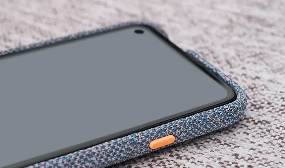 La funda tiene biseles elevados para proteger la pantalla. Foto: Google La funda tiene biseles elevados para proteger la pantalla. Foto: Google