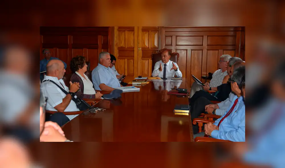 Miraflores da 30 días de plazo a comerciantes de calle de Las Pizzas