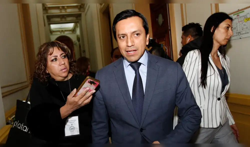 Alan García: Gilbert Violeta cuestionó viaje de congresistas a Uruguay