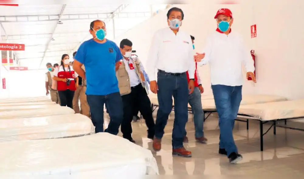 Ministro verificó la presencia de 100 camas para atención de posibles casos por COVID-19.