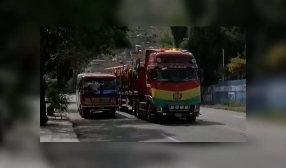 Desliza la imagen de Facebook para verlas todas. Desliza la imagen de Facebook para verlas todas.