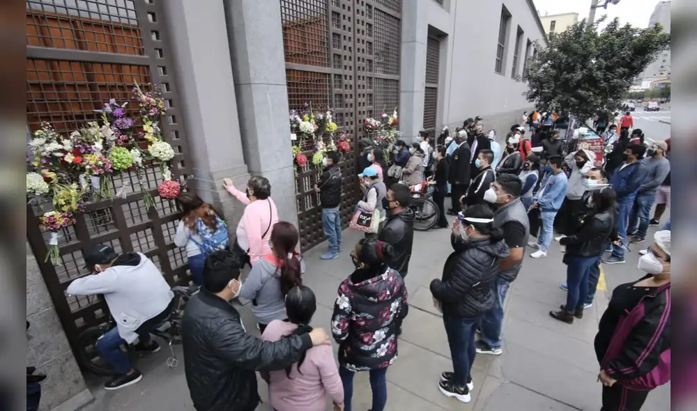 Gobierno autorizó asistencia a iglesias, pero estas tendrán aforo reducido. Foto: Antonio Melgarejo / La República Gobierno autorizó asistencia a iglesias, pero estas tendrán aforo reducido. Foto: Antonio Melgarejo / La República