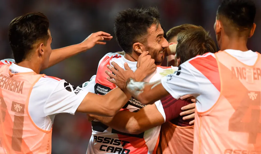 Julián Álvarez culminó una jugada de 20 pases para decretar la goleada de River Plate sobre Central Córdoba. | Foto: @RiverPlate Julián Álvarez culminó una jugada de 20 pases para decretar la goleada de River Plate sobre Central Córdoba. | Foto: @RiverPlate