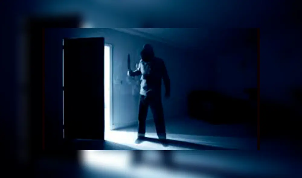 Hombre asesina a su mujer con un cuchillo delante de su hijo