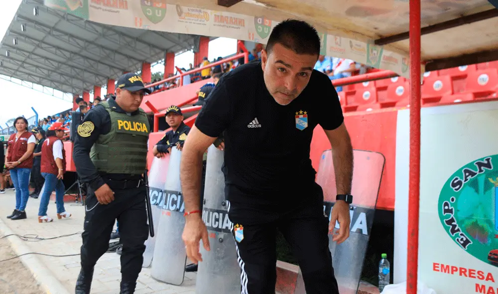 Unión Comercio envió un duro comunicado contra Claudio Vivas tras polémicas declaraciones en conferencia de prensa. | Foto: GLR